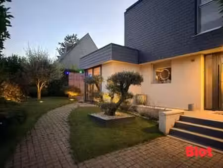 vente maison à saint-grégoire (35760) : à vendre / 208m² saint-grégoire
