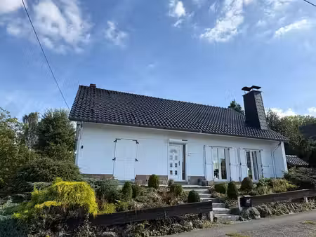 à vendre  belle villa 4 façades à godarville