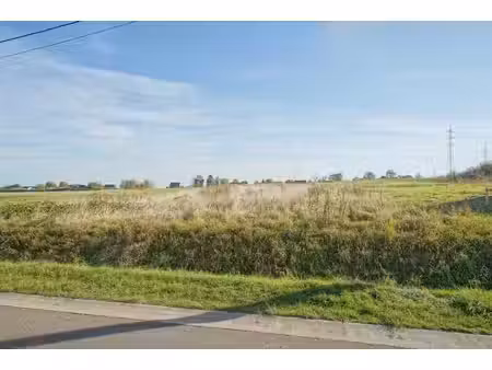 terrain de 19 ares dans le quartier de la sarte !