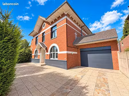 maison 7 pièces 270 m²