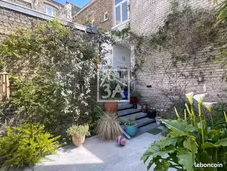 maison 8 pièces 182 m²