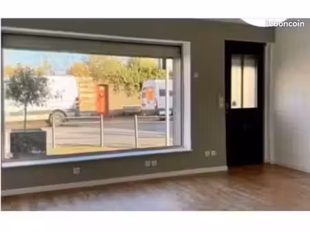 local commercial