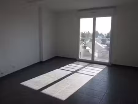 location appartement 2 pièces à nantes pont du cens - petit port (44000) : à louer 2 pièce
