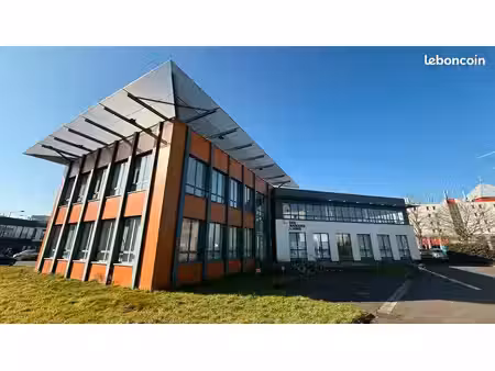bureaux 1132 m² marcq-en-baroeul