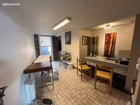 local commercial