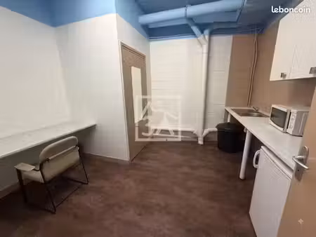 bâtiment 320 m²