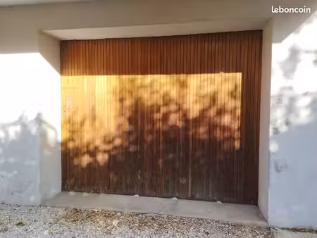 vends garage dans copropriété