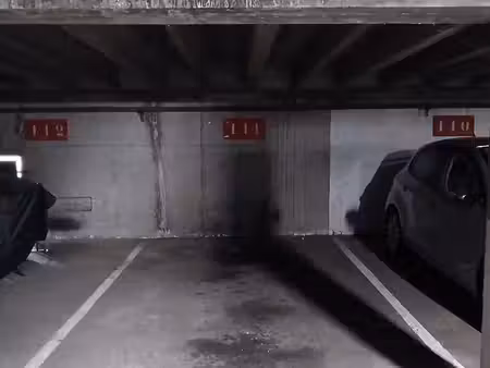 place parking souterrain points cardinaux