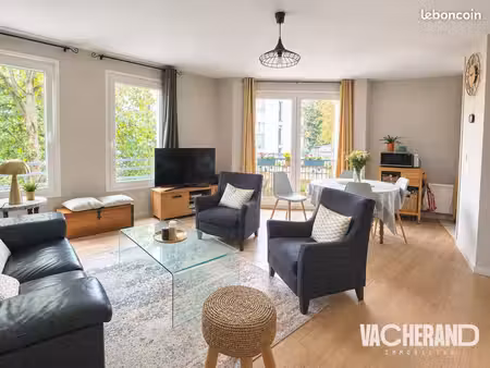 appartement 3 pièces 77 m²