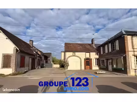maison 10 pièces 205 m²