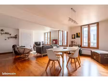 duplex 6 pièces 115 m²