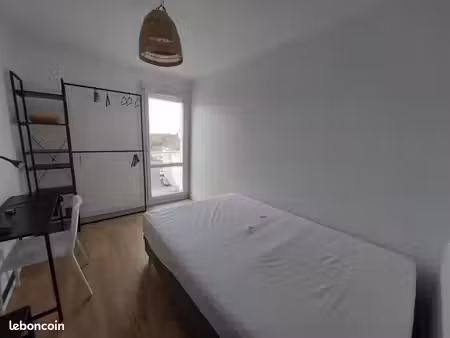 chambre 1 pièce 9 m²