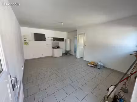 location t2 de 35 m² à baisieux