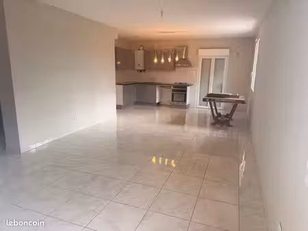 appartement t4 bas maison