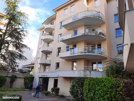 loue appartement t2 50m2