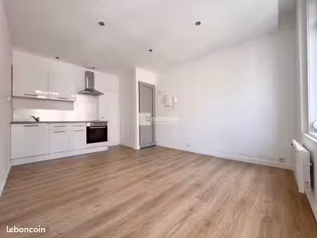 studio 1 pièce 22 m²
