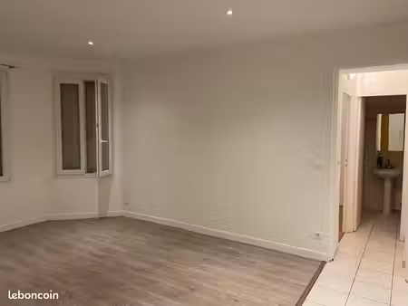location f2 à louer