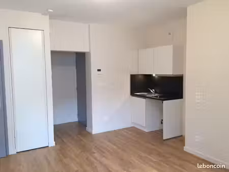 appartement 2p de standing hyper centre complètement rénové