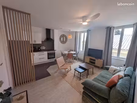 t2 meublé 36 m² rénové – les capucins