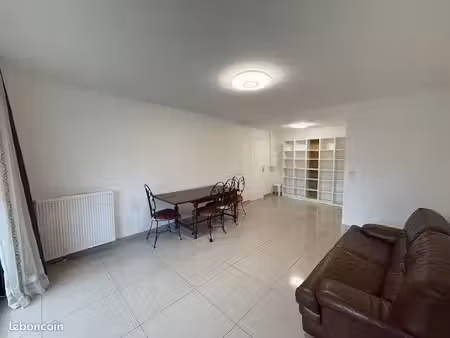 appartement 4 pièces 82 m²