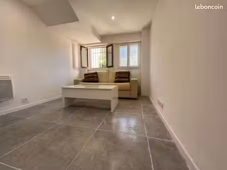 studio 1 pièce 17 m²