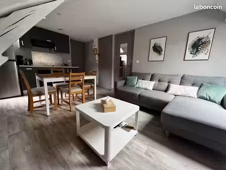 t2 cosy de 30 m2 plein centre ville libre 1er octobre2026+ machine à laver et sèche linge