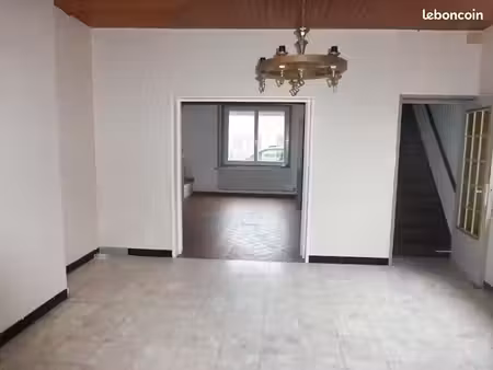 maison 5 pièces 104 m²