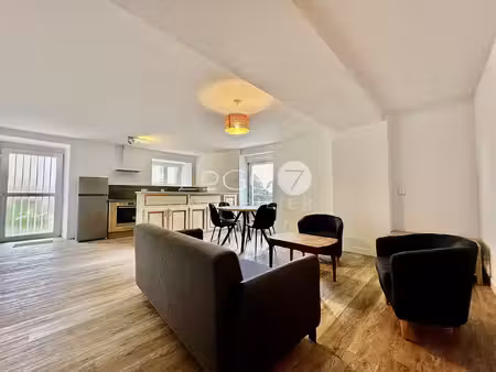à vendre appartement t2 rénové de 62 m2 centre-bourg de