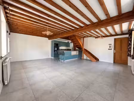 joli t4 avec le charme de l'ancien au coeur de pollionnay