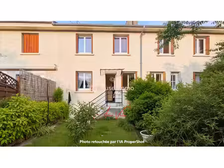 exclusivité - maison familiale 3 chambres avec jardin  combles et sous-sol total aux multi