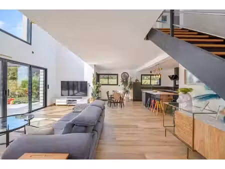 châteaugiron / maison contemporaine 147 m² / 4 chambres / terrain 495 m² / garage