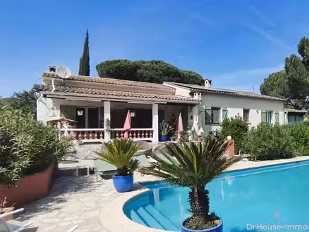 maison de charme à vidauban avec piscine et terrain spacieux