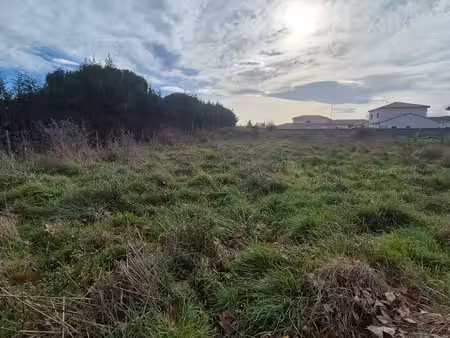 leguevin terrain plat viabilise de 1274 m2