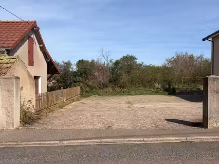 vente terrain à bâtir 881 m²