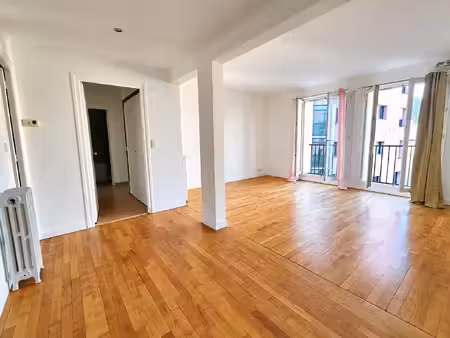 à vendre brest centre-ville / jaurès bel appartement t3 80m² env. 185 500 € fai