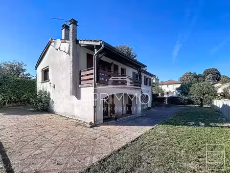 caluire-et-cuire ? crépieux ? maison familiale 146 m² ? terrain 830 m² ? sous-sol complet 