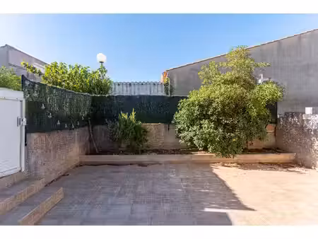 exclu à vendre - pavillon t3 à sausset les pins avec terrasse et parking