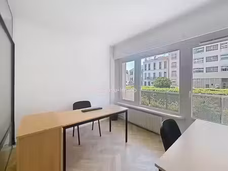 location locaux professionnels 1 pièce 11 m² à marseille 8ème (13008)  490 €