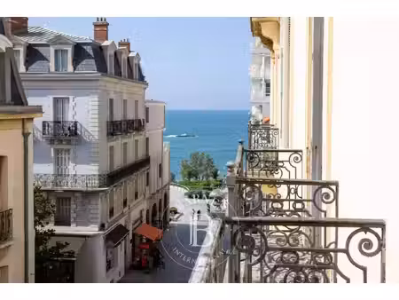 appartement de luxe à vendre dans le quartier halles-hurlague