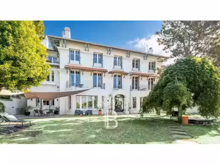 maison de luxe à vendre dans le quartier nord et ouest