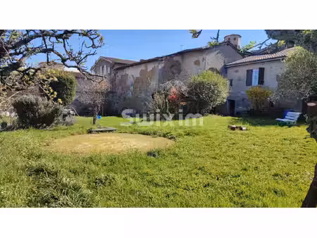 maison de luxe à vendre à charly