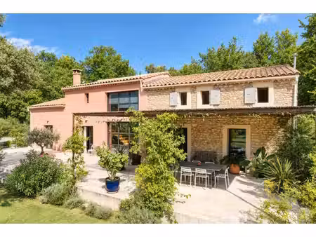 maison de luxe à vendre à crillon-le-brave