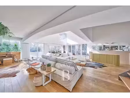 maison de luxe à vendre dans le quartier jouy centre-petit jouy