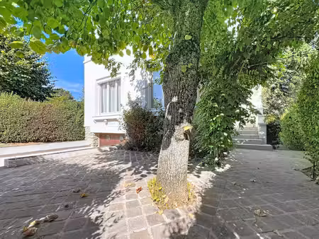villa de luxe à vendre à vaucresson