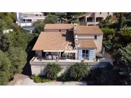 maison le lavandou 4 pièce(s) 158 m2
