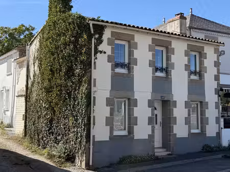 maison 3 chambres au coeur du centre ville de mouilleron le