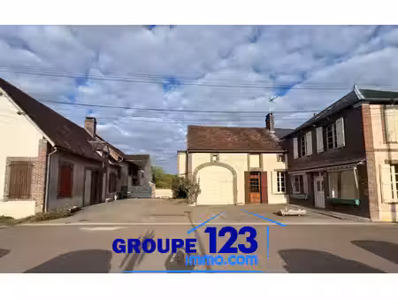 ensemble immobilier a restaurer
