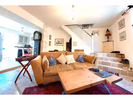 maison de bourg renovee avec 2 chambres et jardinet