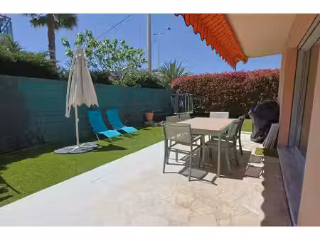 juan-les-pins — coup de cœur à 2 minutes des plages avec parking et cave