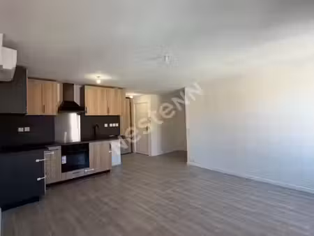 location appartement 3 pièces 68 m² à loriol-sur-drôme (26270)